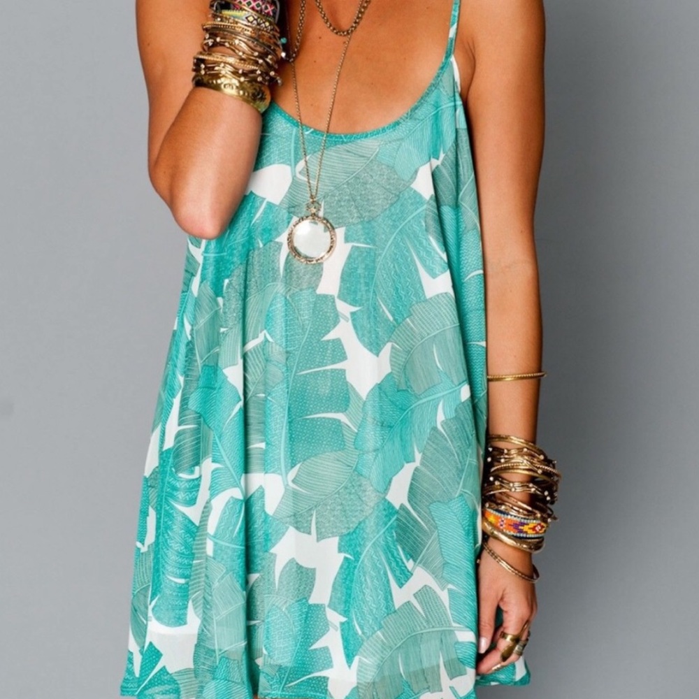 Show me your mumu Bella